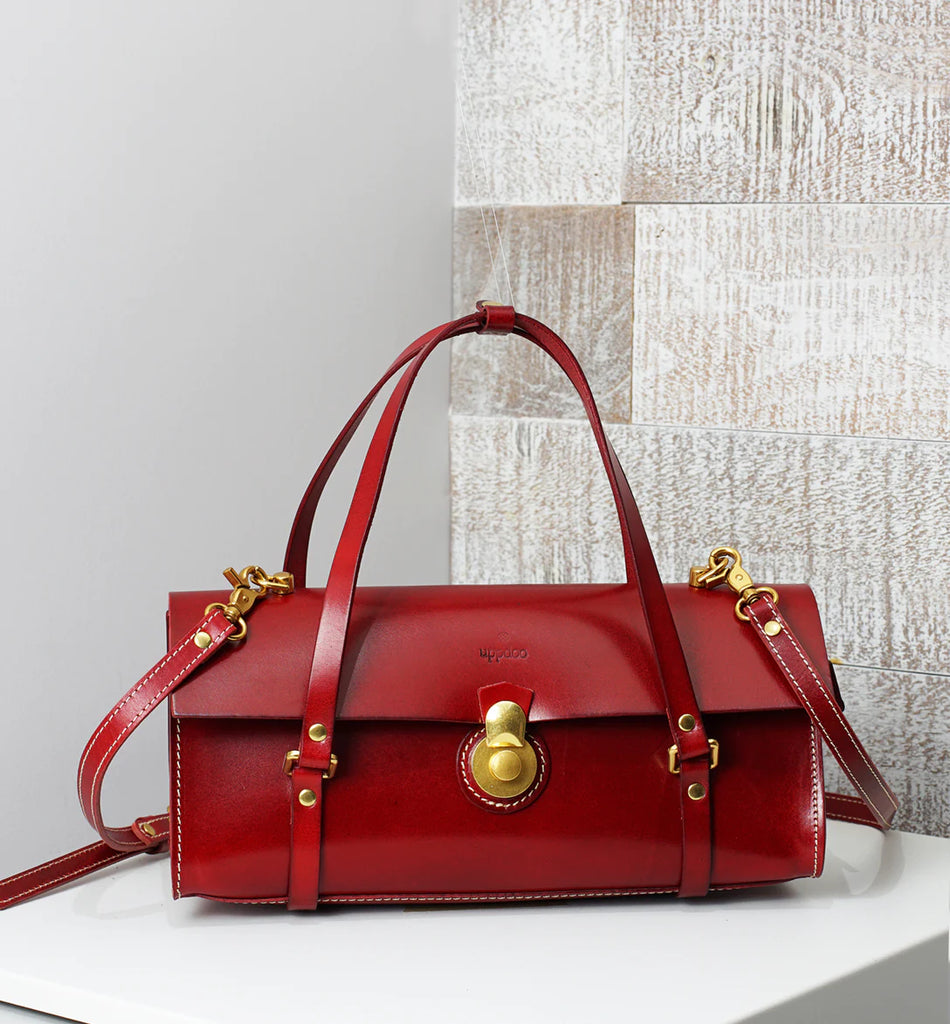 Vive Classic Baguette Handbag