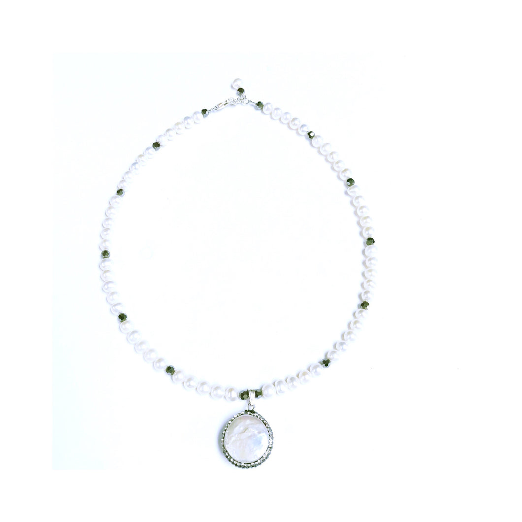 Freshwater Pearl Necklace With Swarovski!