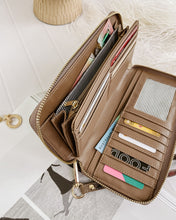 Jessica Plaid Wallet!