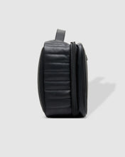 Maggie Hanging Toiletry Case!