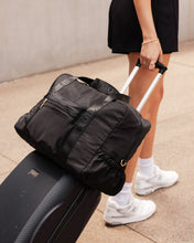 Jenn Nylon Travel Bag!