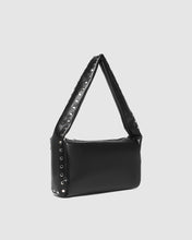 The Dylan Shoulder Bag By Louenhide