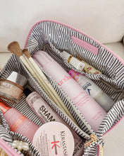 Mary Cosmetic Bag In Pink!