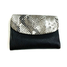 RFID Leather Wallet!  Made In Canada!  11 Colourways!  **Best Seller**