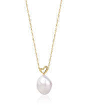 Heart & Pearl Pendant Necklace