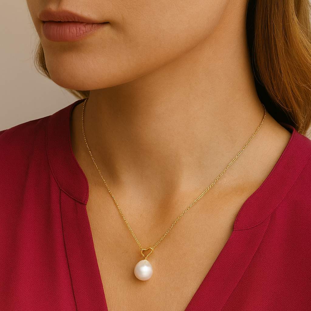 Heart & Pearl Pendant Necklace