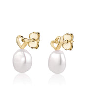 Heart & Pearl Stud Earrings!