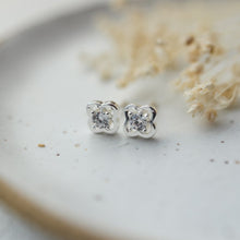 Elodi Studs
