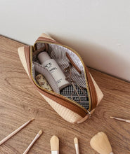 Brianna Makeup Bag With Brush Set By Louenhide!