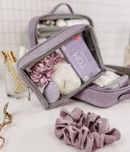 Georgie Toiletry Case By Louenhide In Lilac