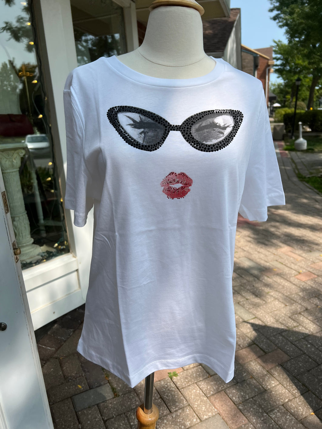 Rich & Royal Lips And Sunglasses T-Shirt!  New Fall T-Shirts From Germany!
