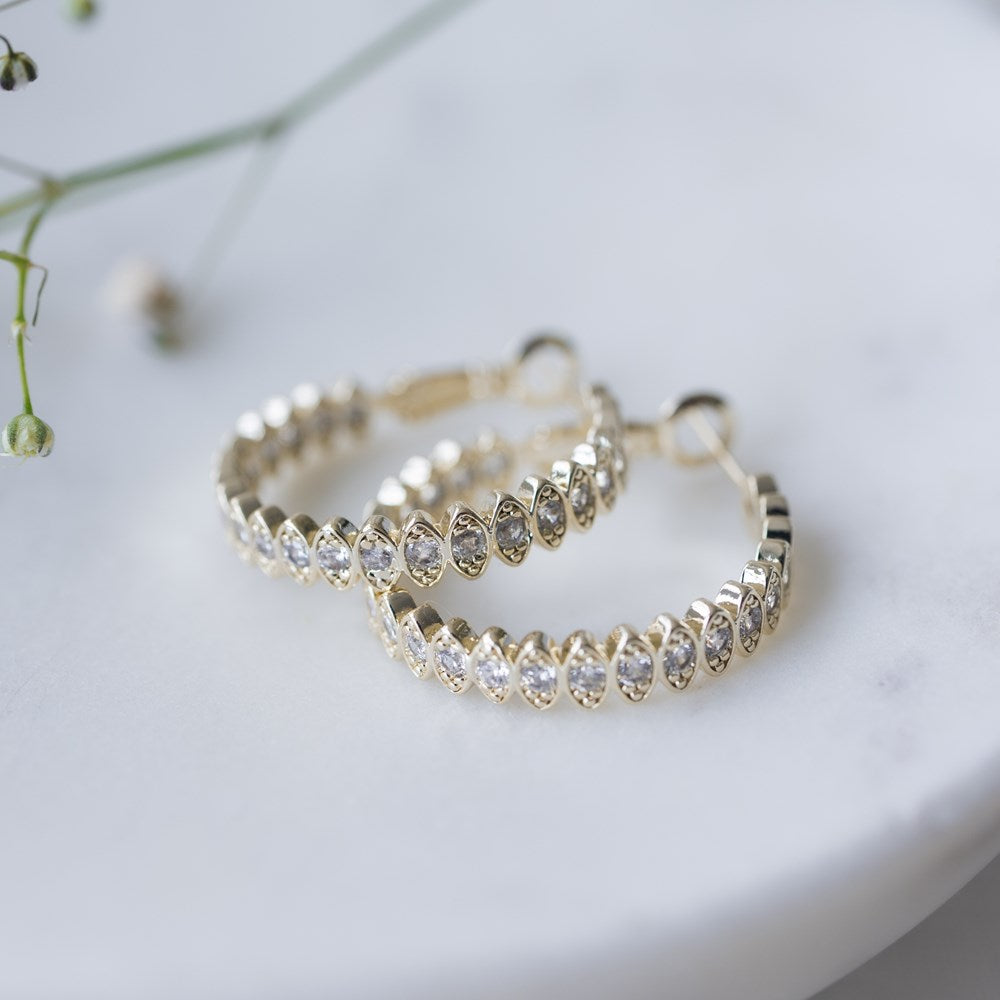 Front & Centre Hoops