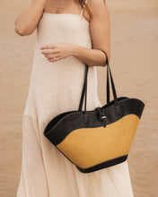 Madeline Shoulder Bag By Louenhide