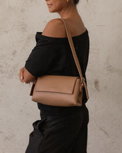 Sophia Crossbody Bag By Louenhide In Chocolate