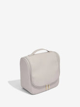 Stackers Hanging Toiletry Bag!