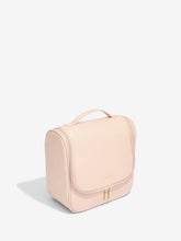 Stackers Hanging Toiletry Bag!